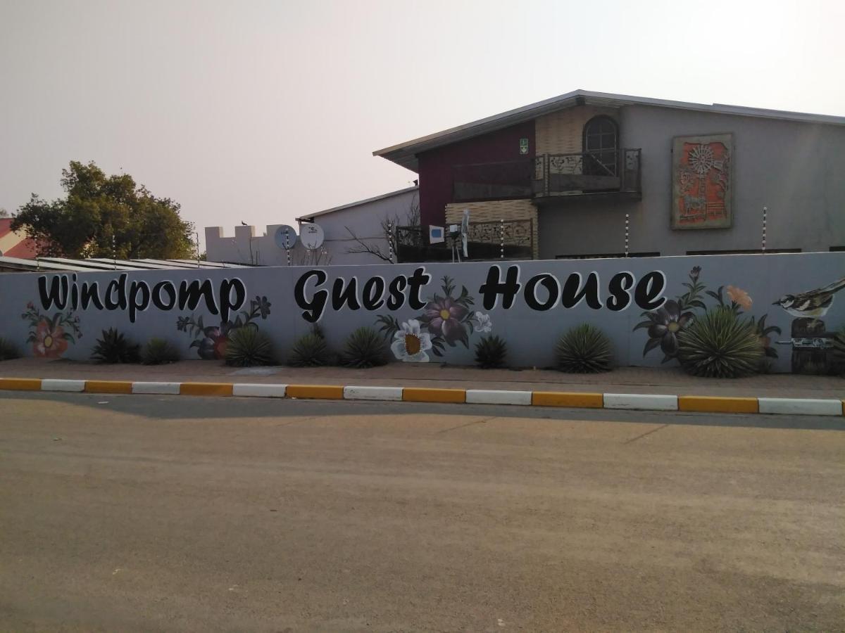 Die Windpomp Guesthouse Gobabis Exterior foto